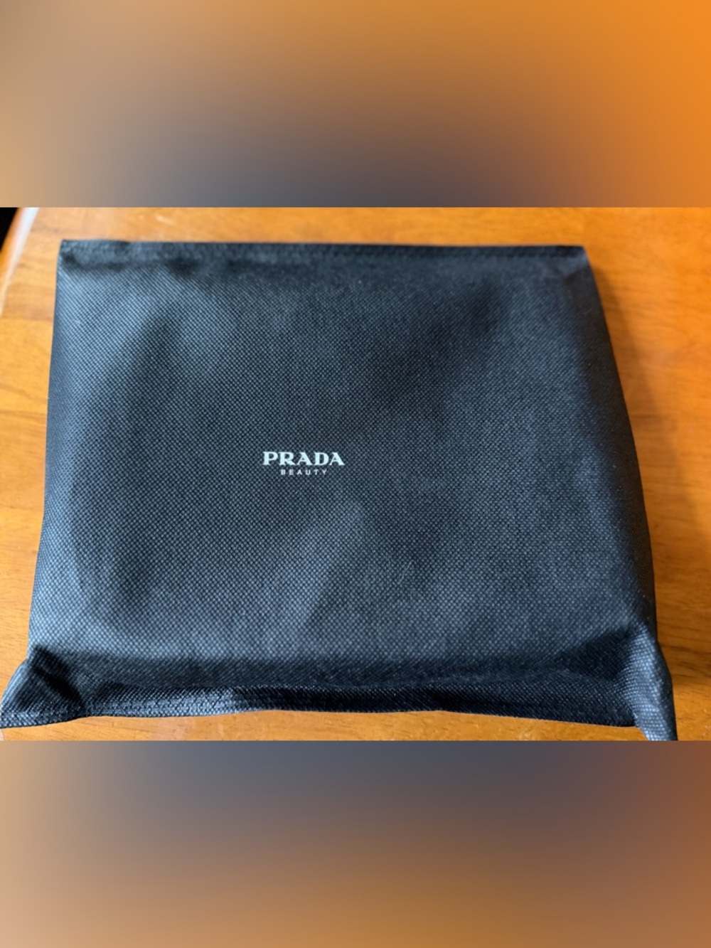 Prada Beauty bag in green with dust bag NWT - Picture 5 of 5